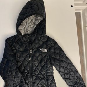 Girls’ Northface ™ Hooded Jacket